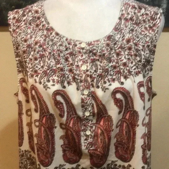 Croft & Barrow Round Neck Paisley Sleeveless Side Slit Button Front Top-XL - Picture 6 of 12
